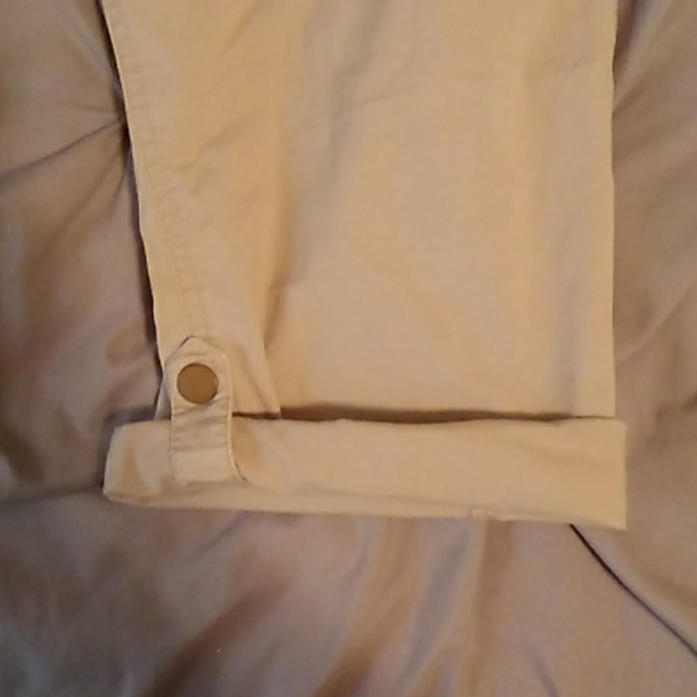 Khaki capris